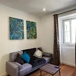 32 2 - Heart Of Private Apartment, Bairro Alto Apartmán