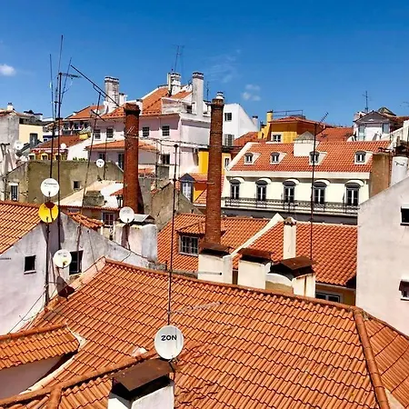 Apartment 32 2 - Heart Of Private Apartment, Bairro Alto Lissabon