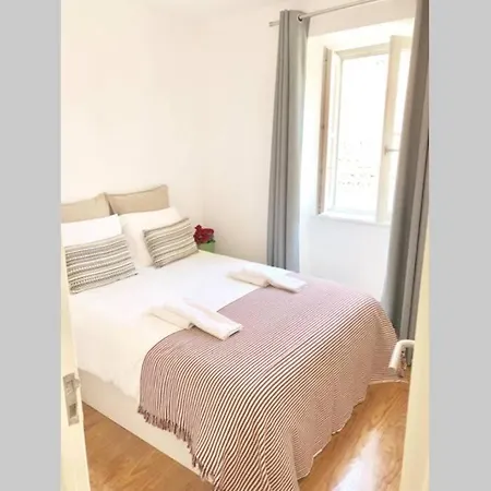 公寓 32 2 - Heart Of Private Apartment, Bairro Alto Lisboa
