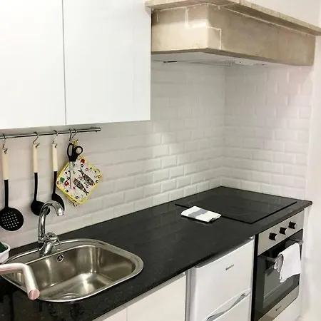 32 2 - Heart Of Private Apartment, Bairro Alto Lissabon