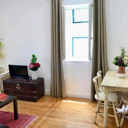 32 2 - Heart Of Private Apartment, Bairro Alto Apartment Lissabon