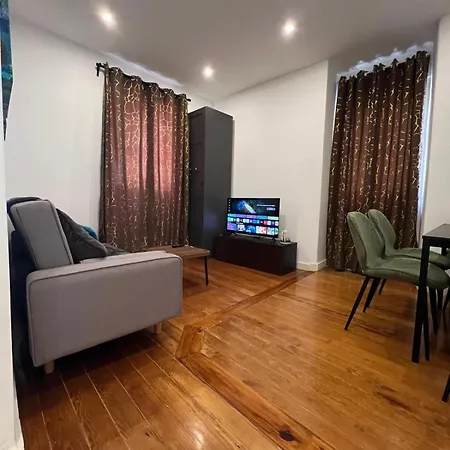 32 2 - Heart Of Private Apartment, Bairro Alto Apartment Lissabon