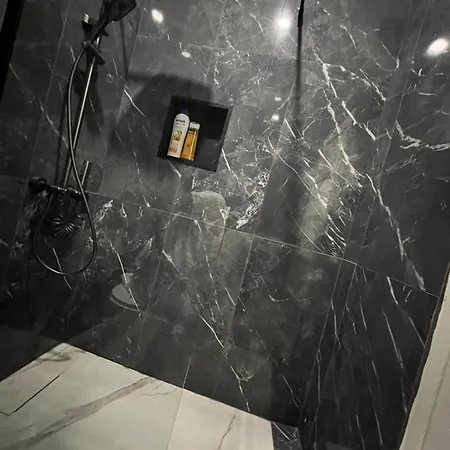 Apartment 32 2 - Heart Of Private Apartment, Bairro Alto Lissabon